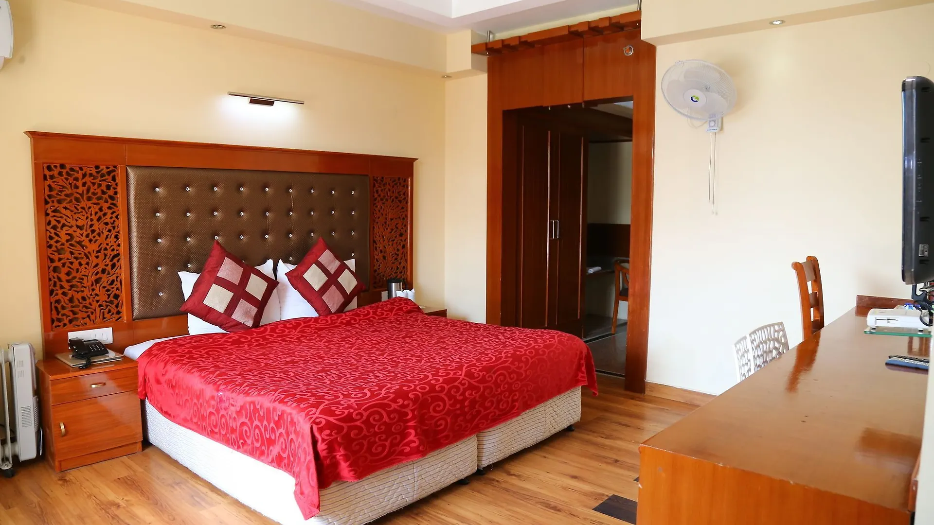 משוברה Manla Homes Resort