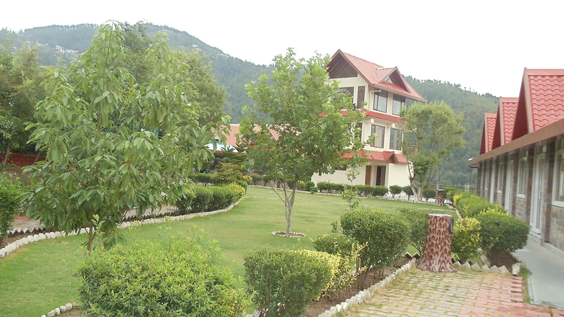 משוברה Manla Homes Resort