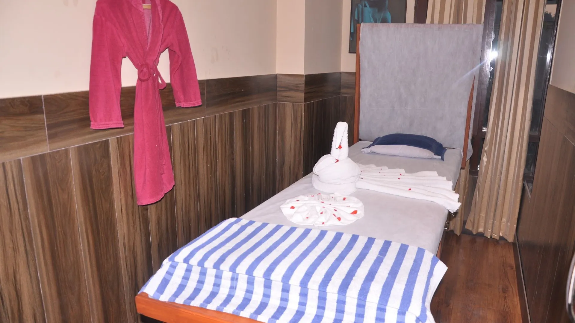 משוברה Manla Homes Resort מלון