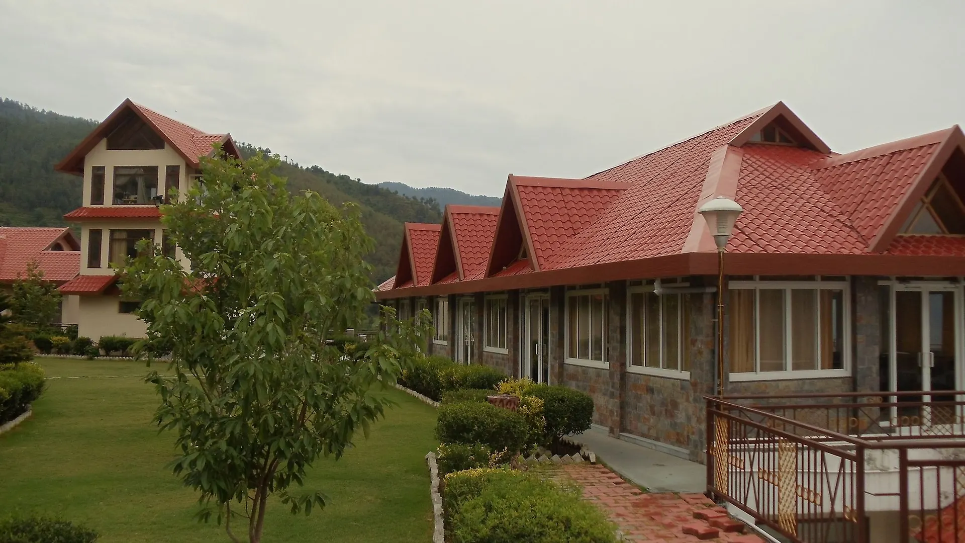 משוברה Manla Homes Resort